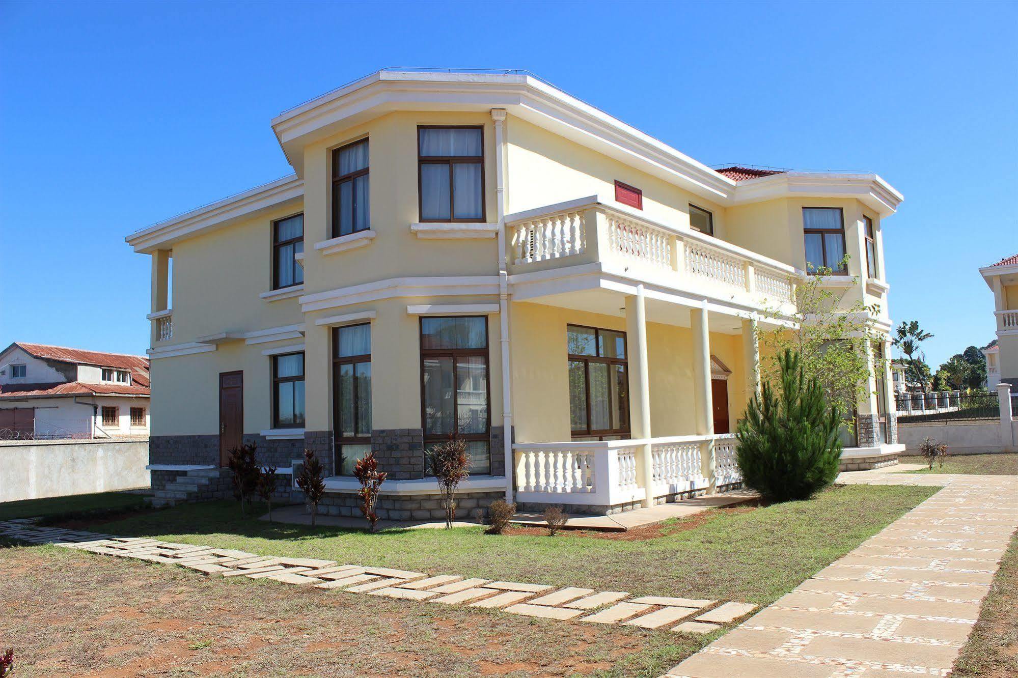 Madagascar Golden Peacock Hotel Ανταναναρίβο Εξωτερικό φωτογραφία